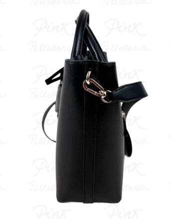 VG989122 - BORSA - GUESS?