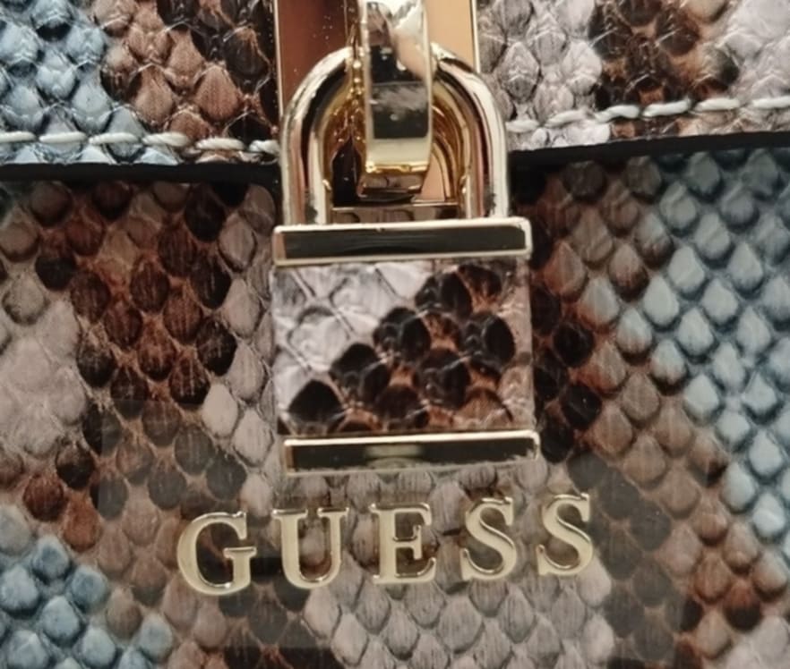 HWKG9655200 - Borsa - GUESS?
