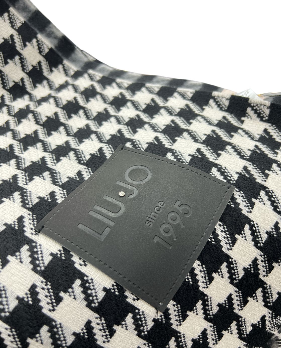 2F5041 - SCIARPA - LIU-JO
