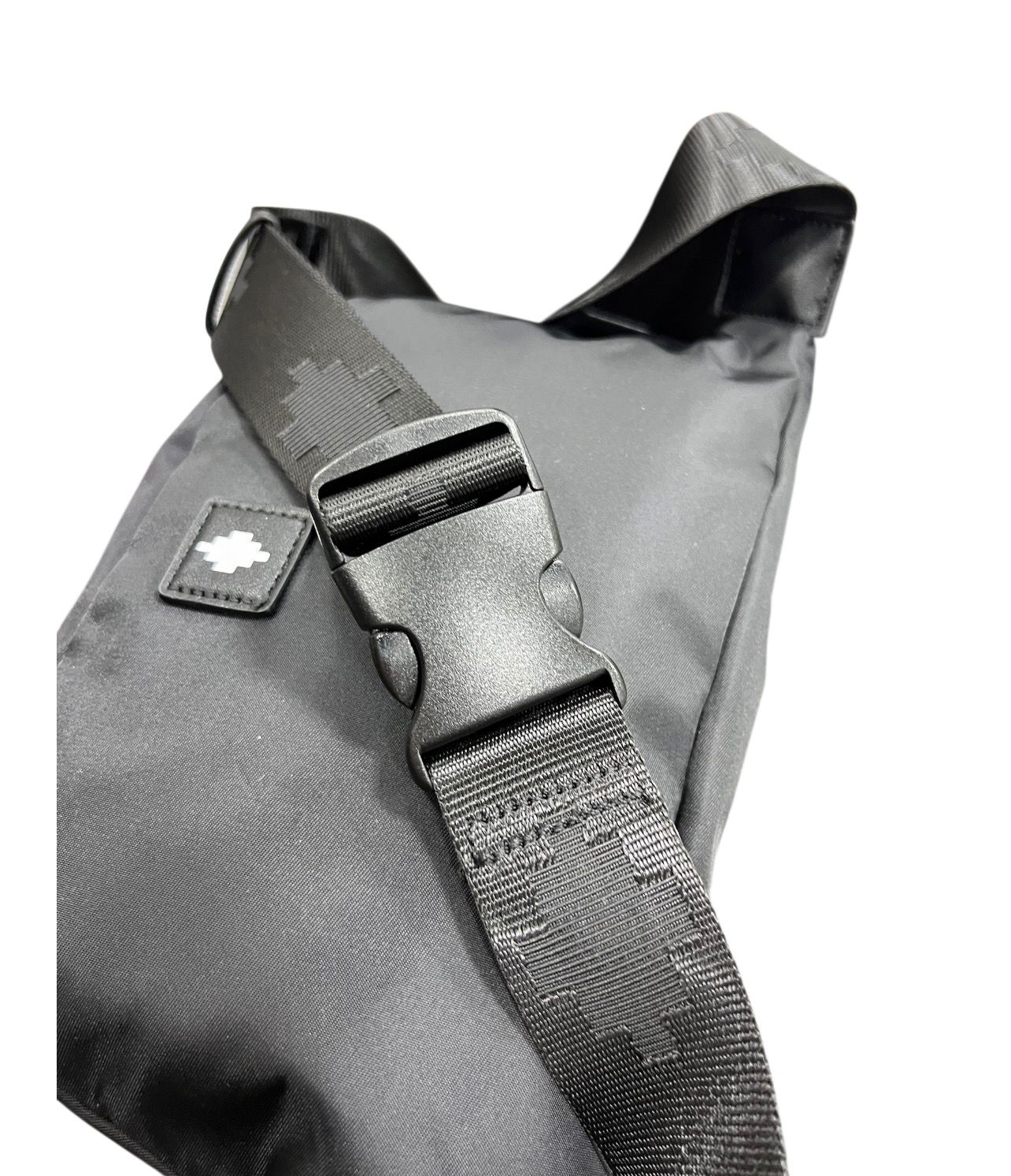 COMAS260379 - BORSA - Marcelo burlon