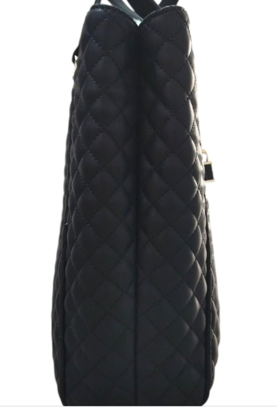 EG867925 - Borsa - GUESS?