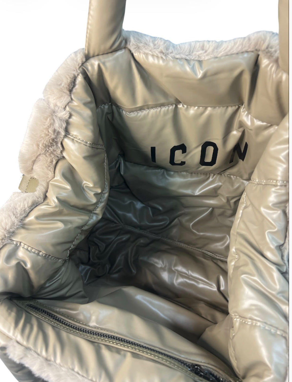 ICBS42A01- DRAMA - BORSA - ICON
