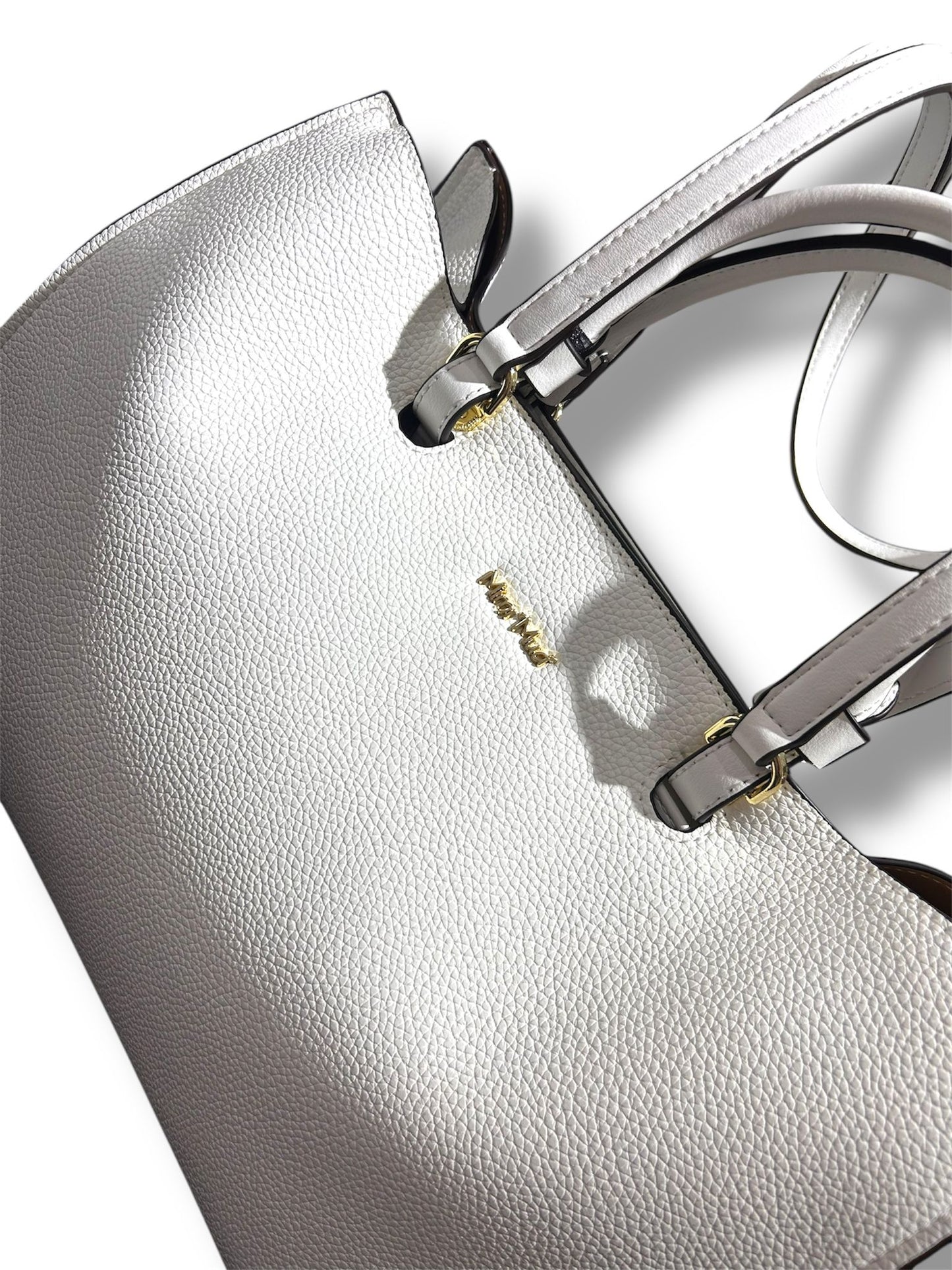 M8- Y201381 - BORSA - MIMI MUA