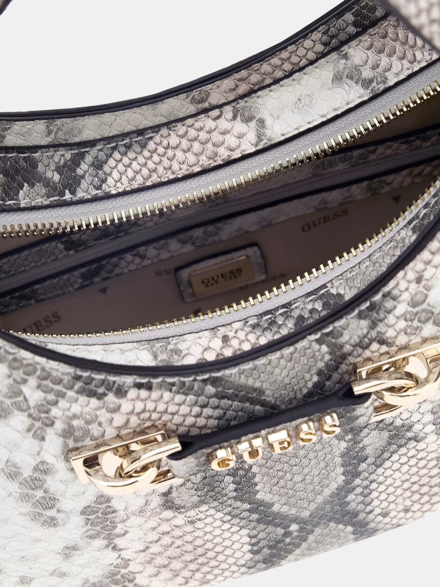 HWKG98 44050 - Borsa - GUESS?