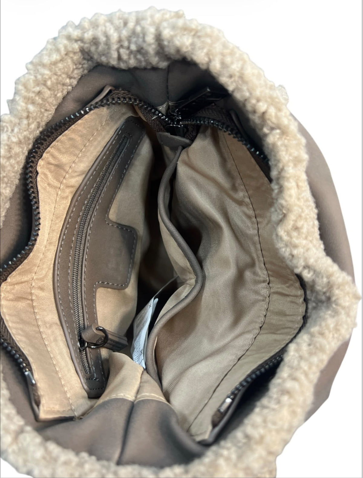 ICBS28A02-COSMOPOLITAN - BORSA - ICON