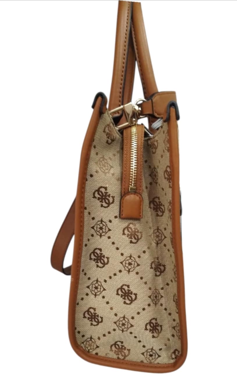 JP965422 - BORSA - GUESS?