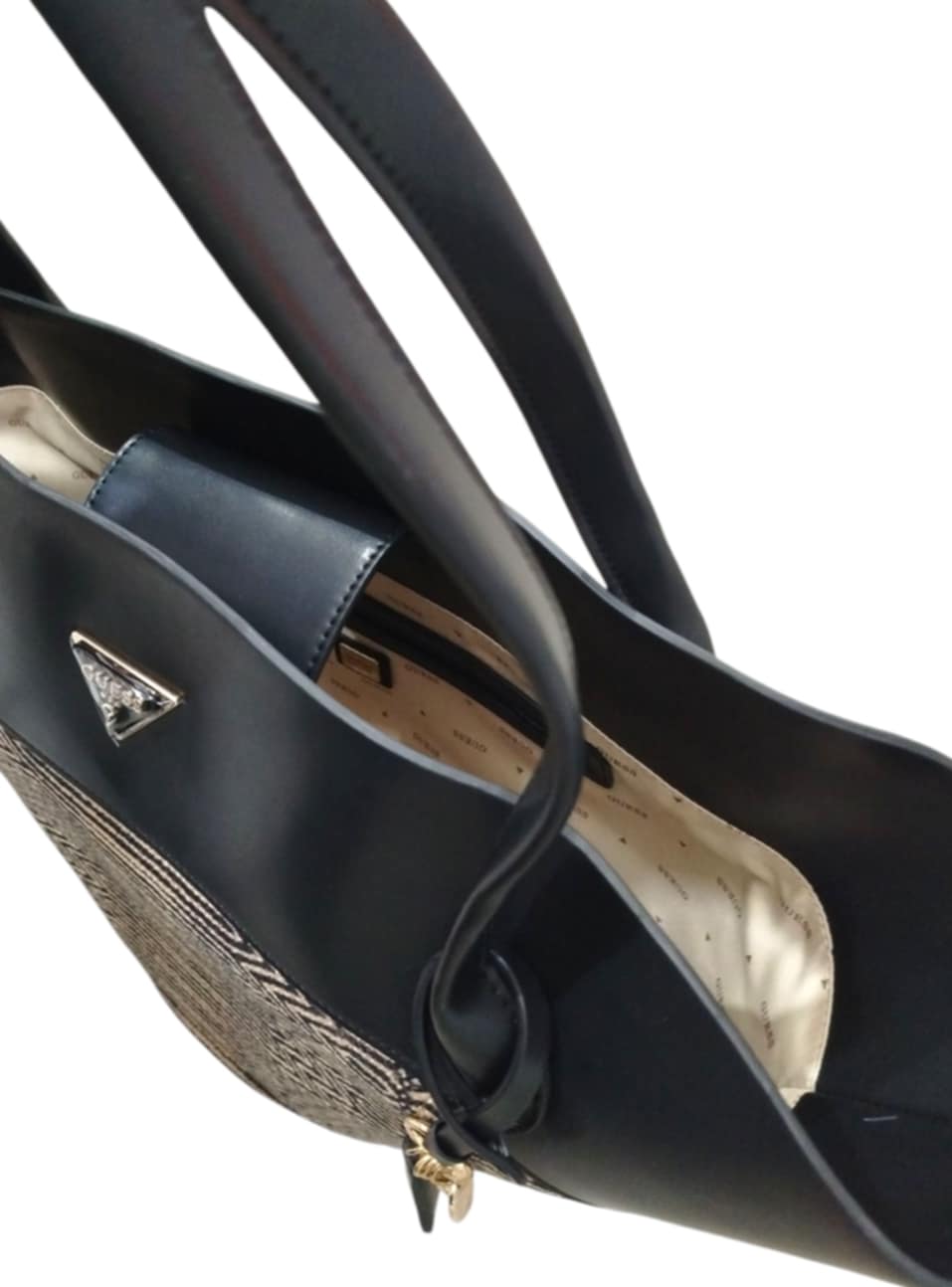 HWWC9634240 - Borsa - GUESS?