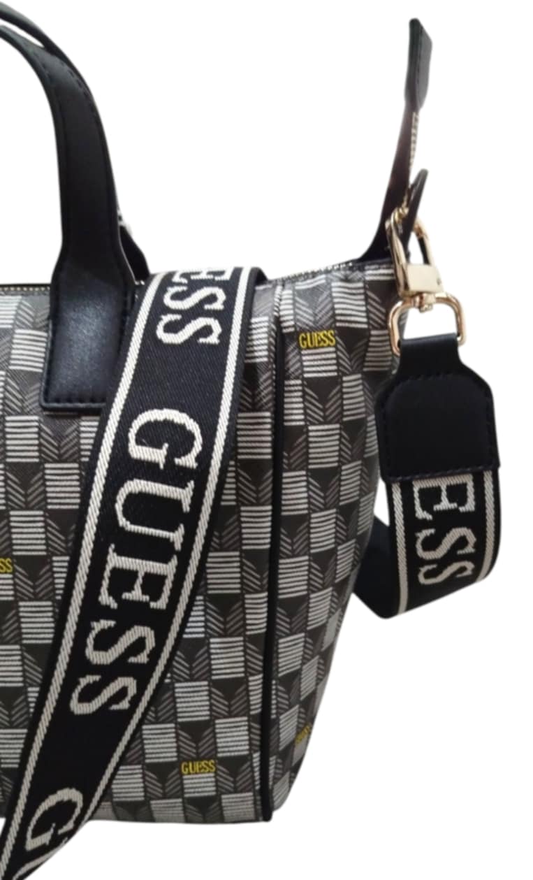 LW9676019 - Accessori - GUESS?